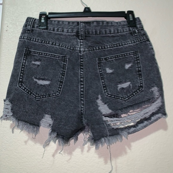Dark gray shorts - Picture 2 of 2